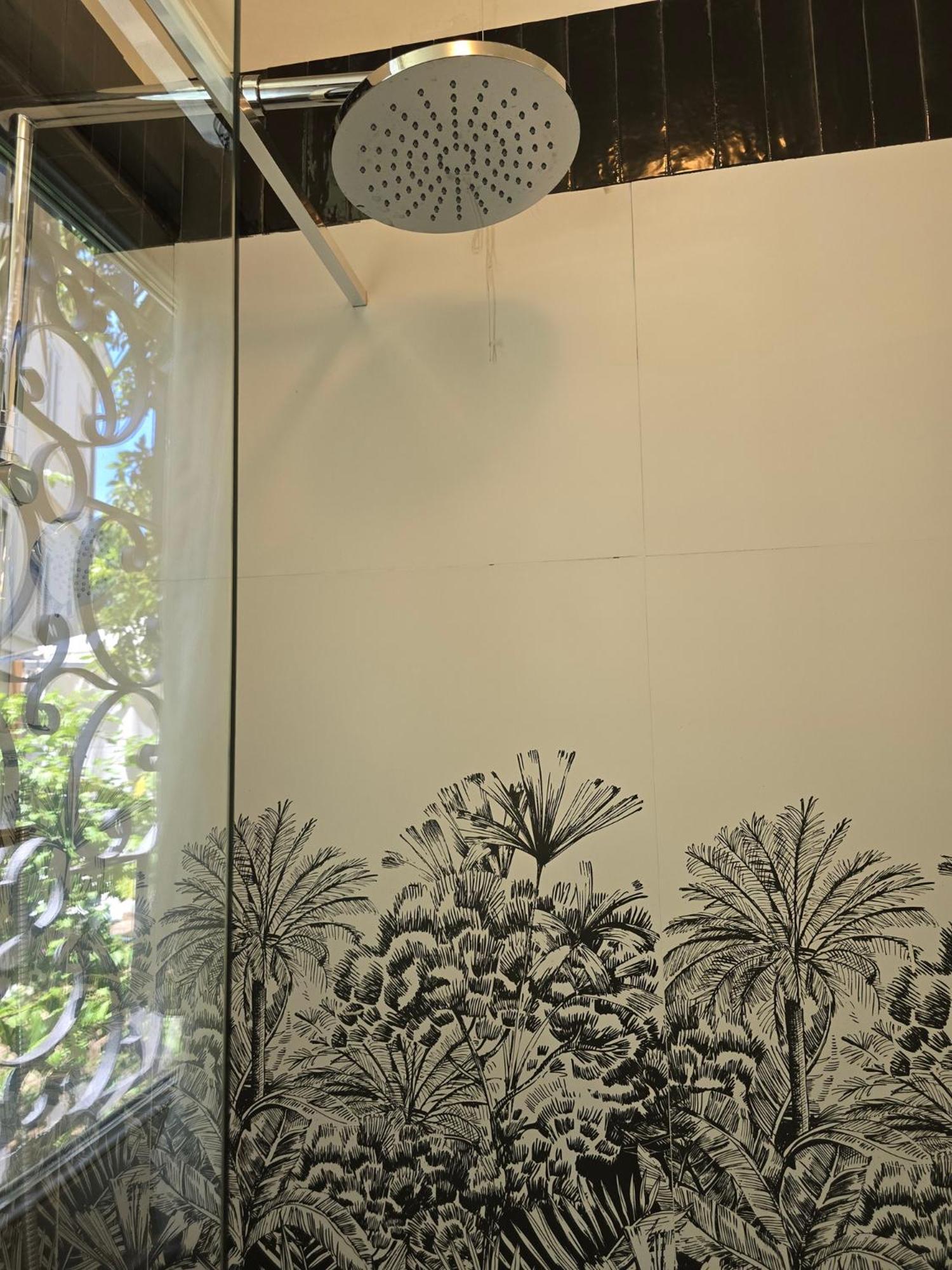 Hotel Palm Gallery